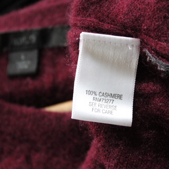 Men’s 100% Cashmere Sweater by Apt. 9 - Picture 5 of 5